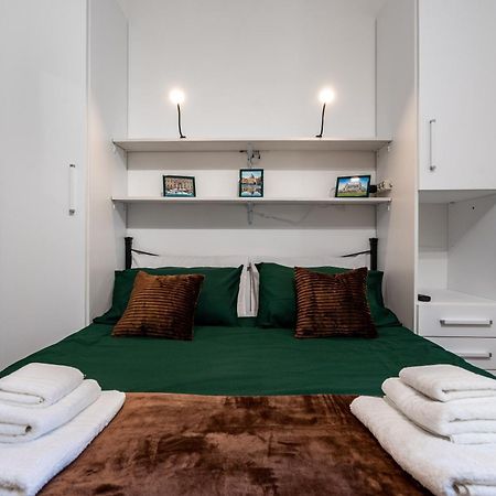 Ferienwohnung A Due Fermate Dal ColosseoWi-Fi & Netflix Gratis Rom Exterior foto